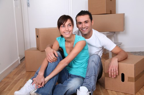 Local moving truck planning for Sanderstead streets