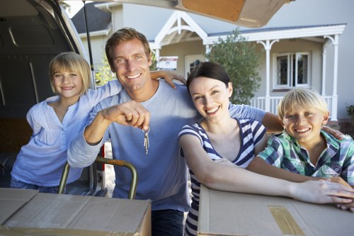 Local moving van service operating near Sanderstead homes