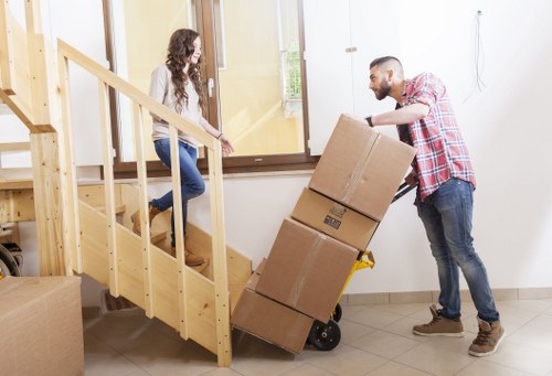 Local removalists helping with a house move in Sanderstead
